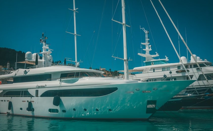 Best Private Yacht Rental Companies In Ajman.jpg